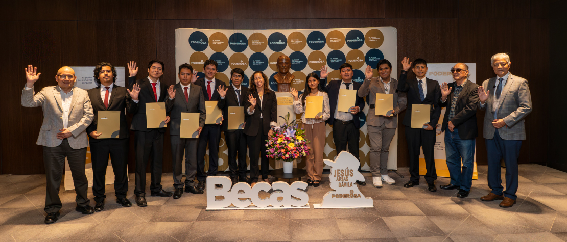 Alumnos de la UNI reciben Beca Jesús Arias Dávila, financiada por Minera Poderosa
