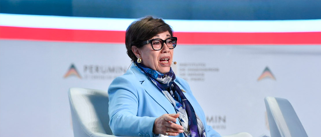 Eva Arias en CADE 2025: Reinfo perpetúa la ilegalidad y debilita la minería formal