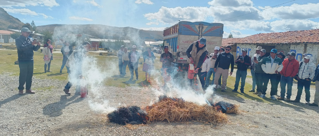 Líderes rurales de Chugay se capacitan para prevenir incendios forestales y proteger bosques altoandinos