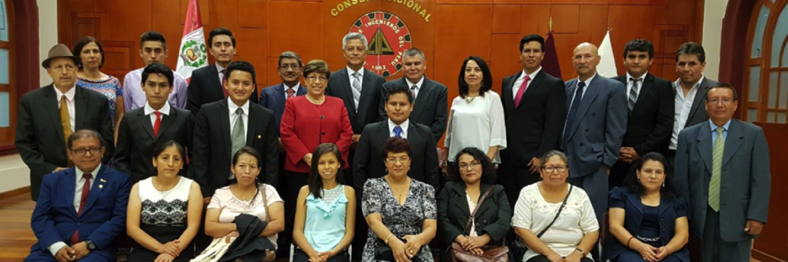 PODEROSA otorga beca a estudiantes