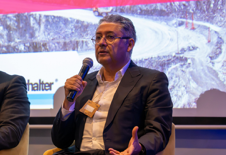 Poderosa comparte avances en electrificación minera en foro internacional
