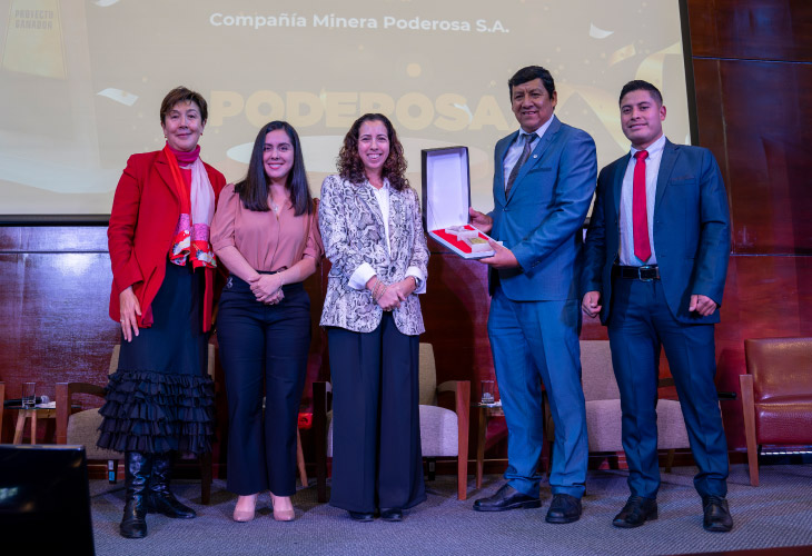 Poderosa recibe reconocimiento en los Premios ProActivo 2025 por su Proyecto de Agricultura Regenerativa Andina